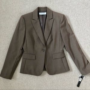 NWT Brown Tahari Blazer, size 6